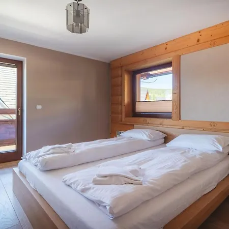 Mocarni, Sun & Snow Apartman *
