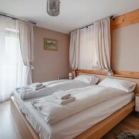Mocarni, Sun & Snow Apartman *