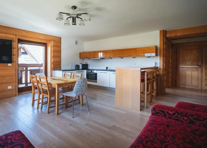 Mocarni, Sun & Snow *